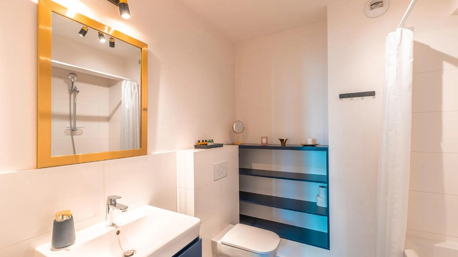 Apartament Chmielna Gold Kraków 0*,  Polen